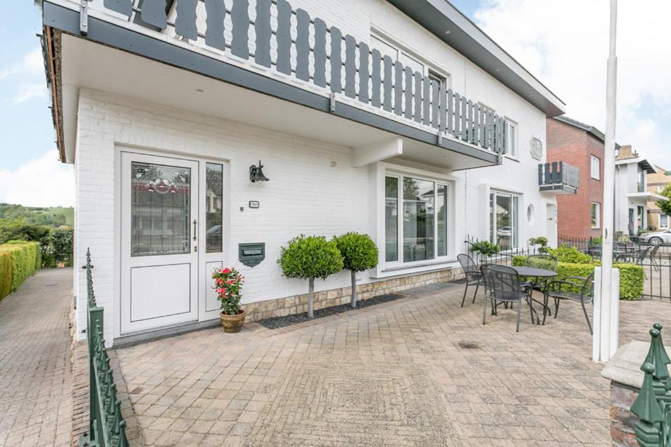 Panorama Sousberg Appartementen Schin op Geul Exterior photo